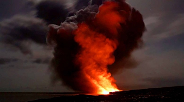 volcano-explosion-780x439